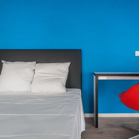 Ooostel2.be Hotel 2*